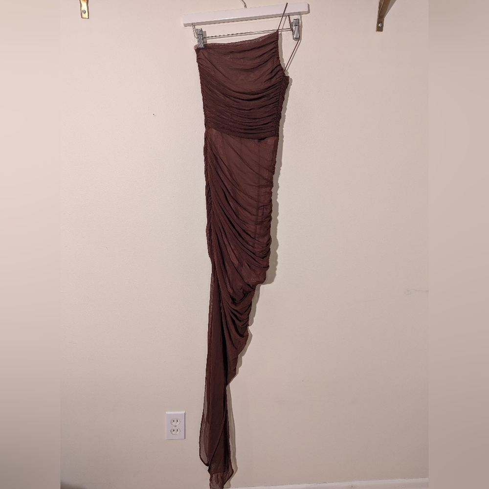 Nookie Sz Medium Brown Mecca Ruched Mesh One Shoulder Slit Sleeveless Gown sexy - Picture 5 of 7